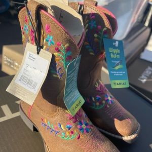Ariat girls boots